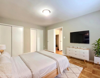 4114 Davis Place Nw - Photo Thumbnail 4