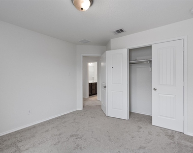 305 Los Cobos Ln - Photo Thumbnail 22