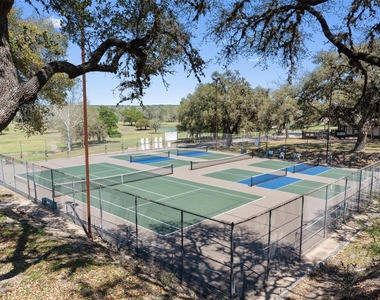 312 Country Club Dr - Photo Thumbnail 39