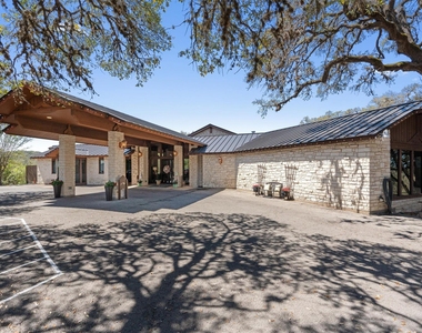 312 Country Club Dr - Photo Thumbnail 37