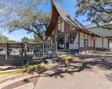 312 Country Club Dr - Photo Thumbnail 38