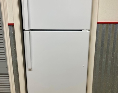 406 Swanee Dr - Photo Thumbnail 16