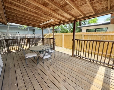 406 Swanee Dr - Photo Thumbnail 15