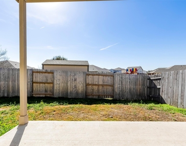 11617 Amber Stream Ln - Photo Thumbnail 22