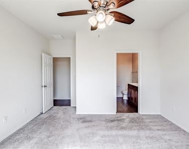 11617 Amber Stream Ln - Photo Thumbnail 14