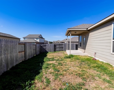 11617 Amber Stream Ln - Photo Thumbnail 26