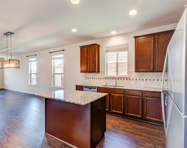 11617 Amber Stream Ln - Photo Thumbnail 9