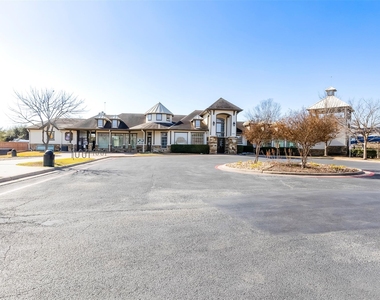 11617 Amber Stream Ln - Photo Thumbnail 31