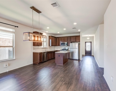 11617 Amber Stream Ln - Photo Thumbnail 7