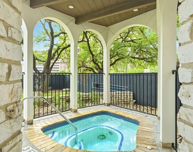 1801 Lavaca St - Photo Thumbnail 22