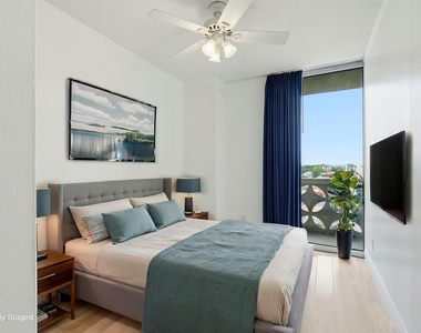 1801 Lavaca St - Photo Thumbnail 3