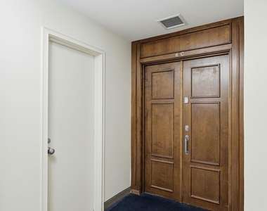 1801 Lavaca St - Photo Thumbnail 20
