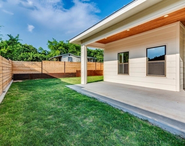 6412 Carson Rdg - Photo Thumbnail 23