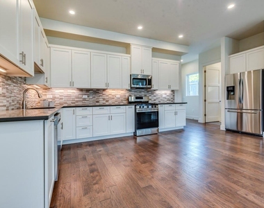 6412 Carson Rdg - Photo Thumbnail 4