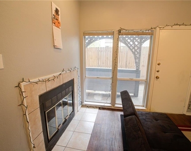 2606 Rio Grande St - Photo Thumbnail 15