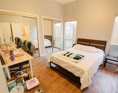 2606 Rio Grande St - Photo Thumbnail 8
