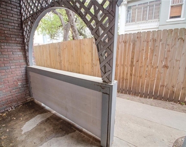 2606 Rio Grande St - Photo Thumbnail 18