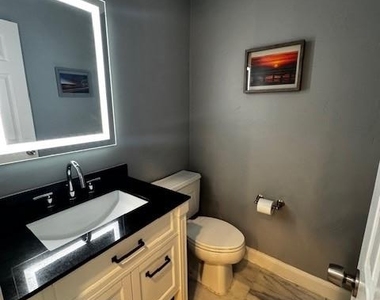 1704 West Ave - Photo Thumbnail 6