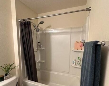 5858 Calvary Drive - Photo Thumbnail 16