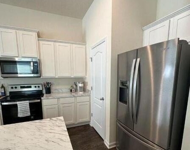 5858 Calvary Drive - Photo Thumbnail 5