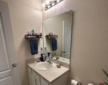 5858 Calvary Drive - Photo Thumbnail 15