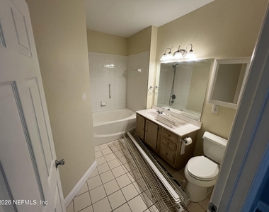 160 Veracruz Drive - Photo Thumbnail 7