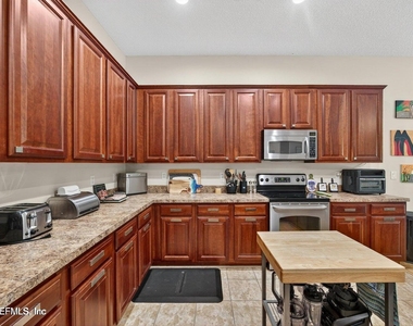 601 Reflection Cove Road - Photo Thumbnail 9