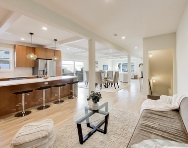 6730 W Dakin Street - Photo Thumbnail 8