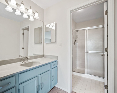 216 Stoneybrook Lane - Photo Thumbnail 13
