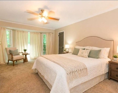 3406 Salem East Drive - Photo Thumbnail 6
