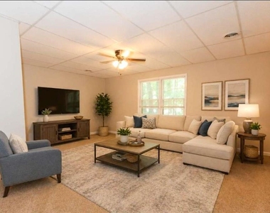 3406 Salem East Drive - Photo Thumbnail 13