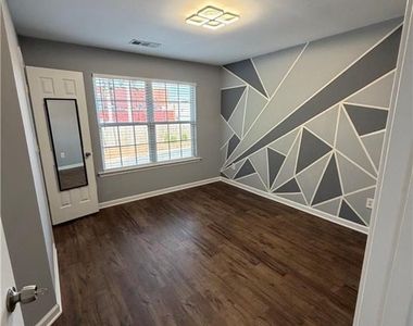 3381 Hidden Cove Circle - Photo Thumbnail 6