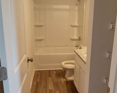 133 Oxford Lane - Photo Thumbnail 27