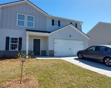 133 Oxford Lane - Photo Thumbnail 5