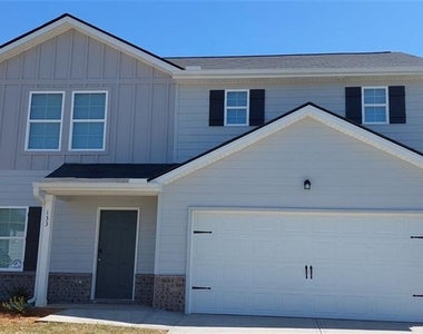 133 Oxford Lane - Photo Thumbnail 3