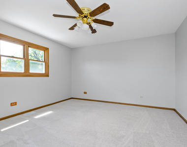 7745 Woodstock Drive - Photo Thumbnail 12