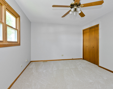 7745 Woodstock Drive - Photo Thumbnail 13
