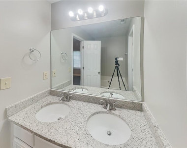 436 Allgood Circle - Photo Thumbnail 9