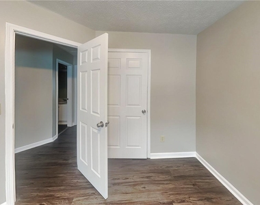436 Allgood Circle - Photo Thumbnail 12