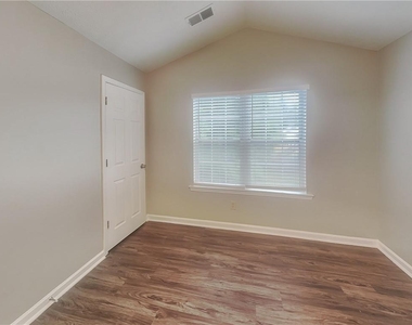 436 Allgood Circle - Photo Thumbnail 7