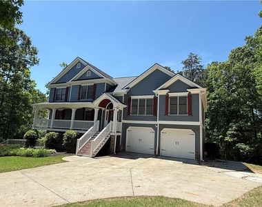 102 Oak Ridge Trail Se - Photo Thumbnail 1