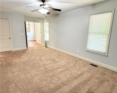 102 Oak Ridge Trail Se - Photo Thumbnail 23
