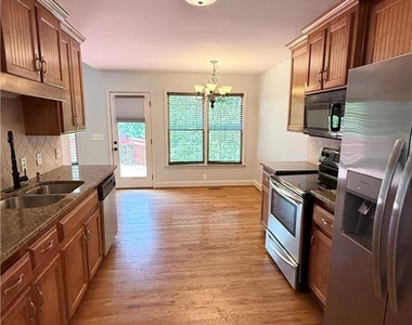 102 Oak Ridge Trail Se - Photo Thumbnail 13
