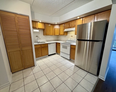 244 Klein Creek Court - Photo Thumbnail 7
