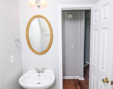 6476 Portside Way - Photo Thumbnail 5