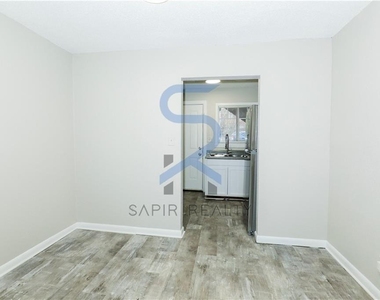2045 Alison Court - Photo Thumbnail 2