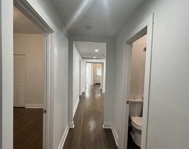 6151 S Langley Avenue - Photo Thumbnail 7