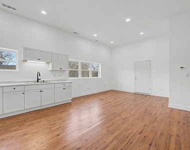 7600 S Marquette Avenue - Photo Thumbnail 1