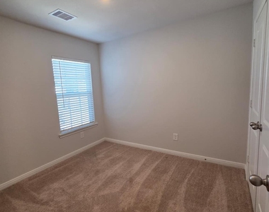 16374 Sweet Grove Drive - Photo Thumbnail 21
