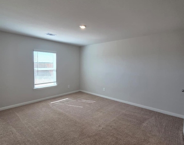 16374 Sweet Grove Drive - Photo Thumbnail 4